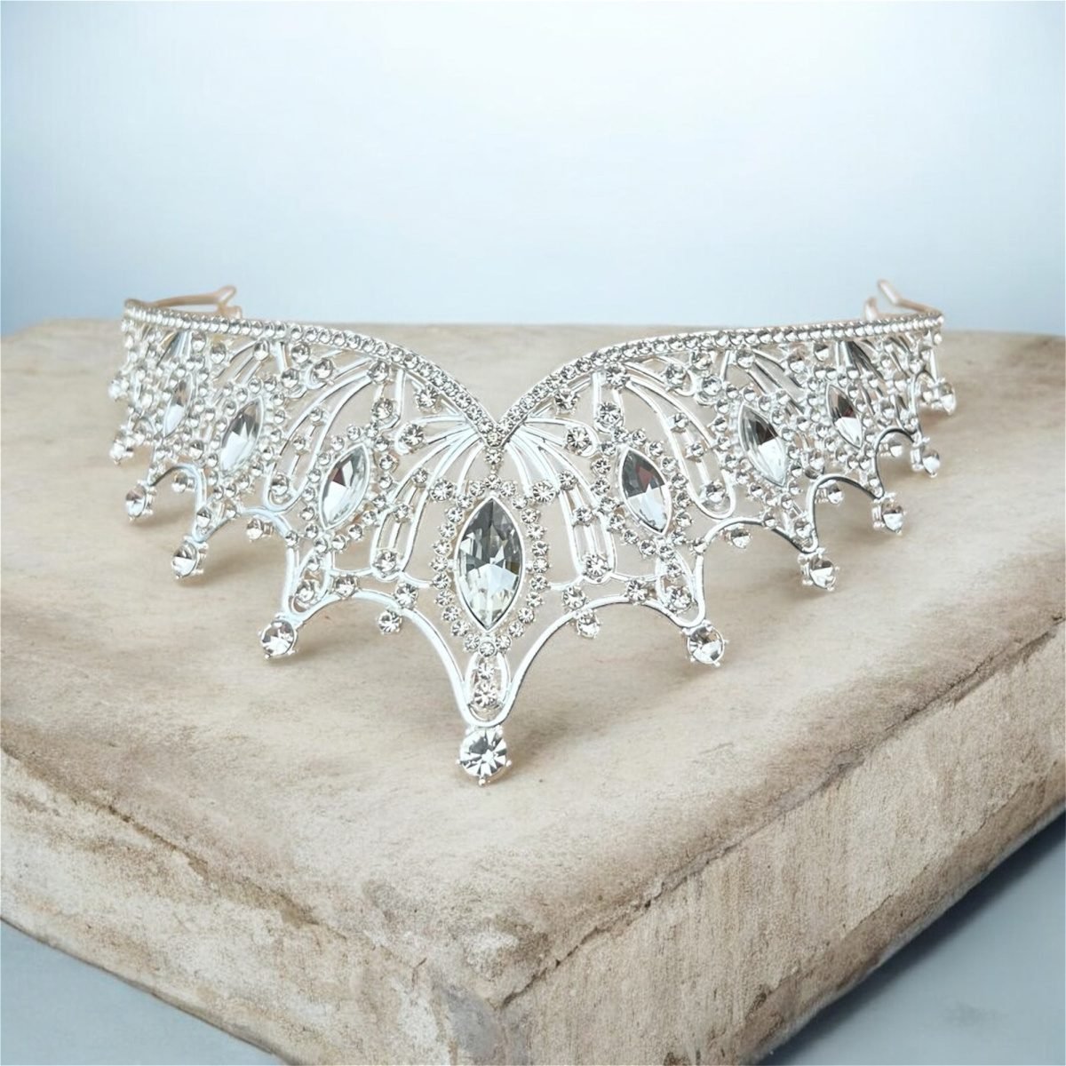 The Signature Rose Bouquet - Image 3