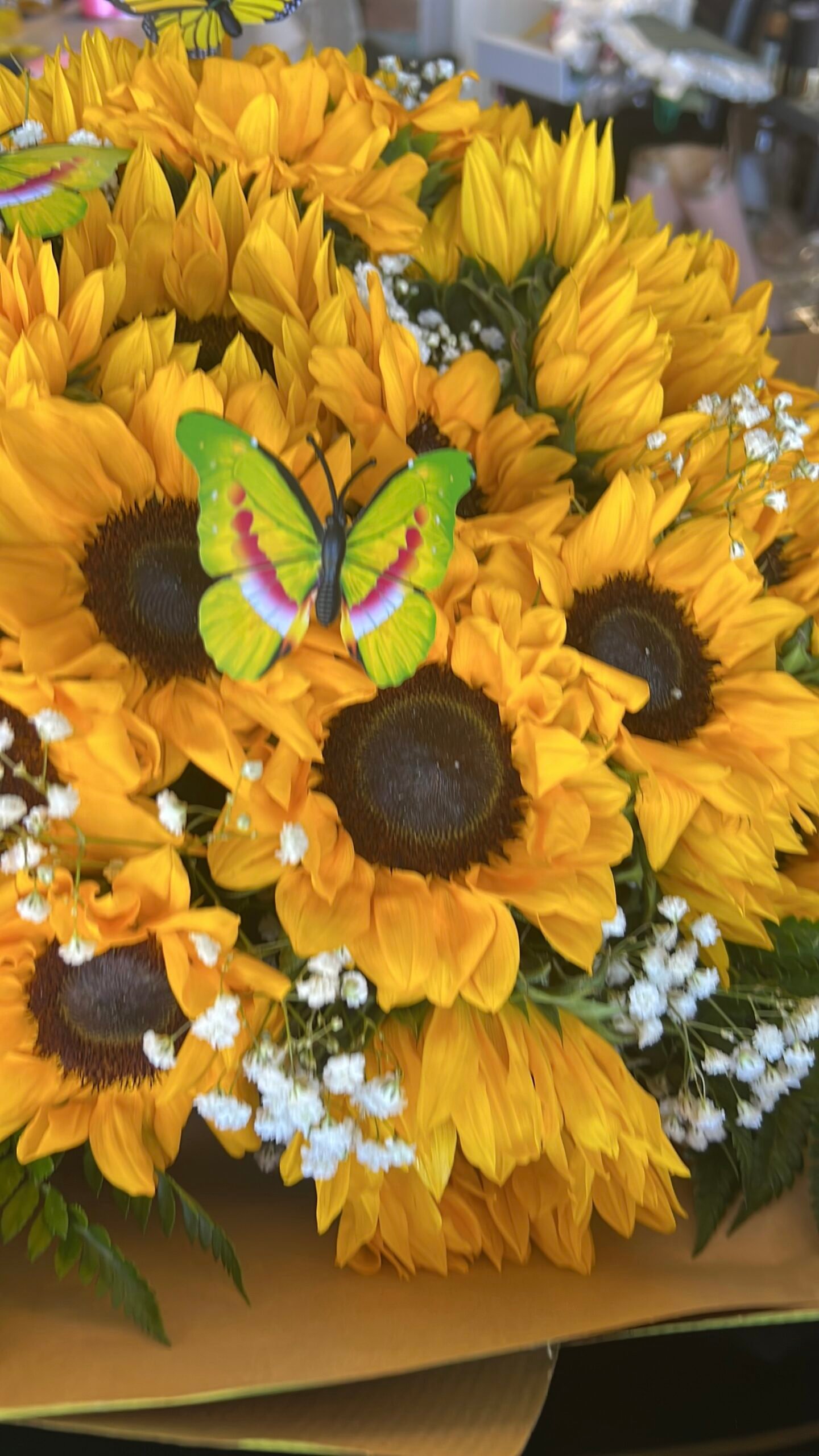 Giant sunflowers bouquet with vibrant petals and rich centres delivered in Grays